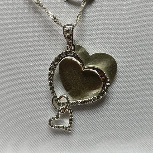 Heart pendant necklace - Picture 2 of 6